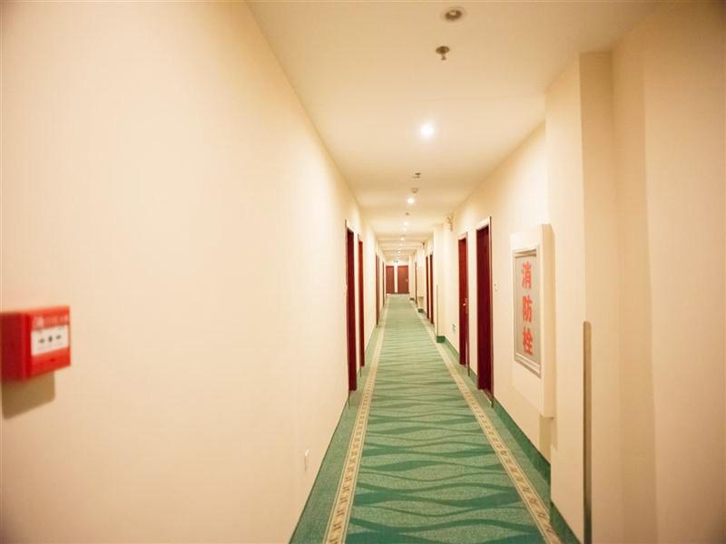 GreenTree Inn Heze CBD Railway Station Wanda Plaza Business Hotel 13/22