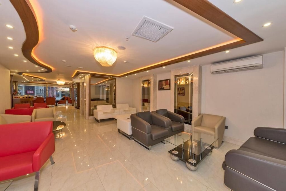 Marcello Hotel 49/65