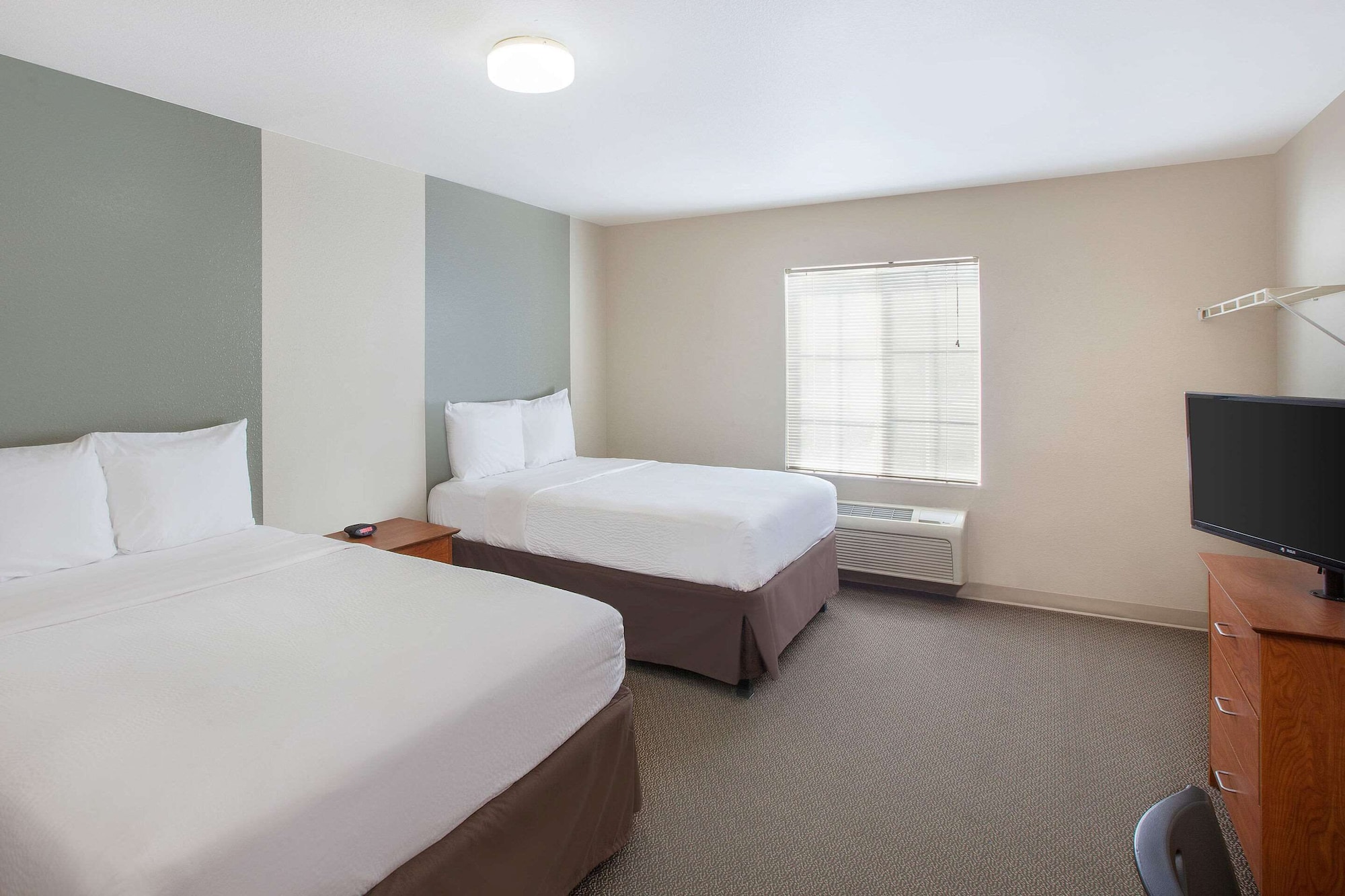 Standard, 2 Double Beds