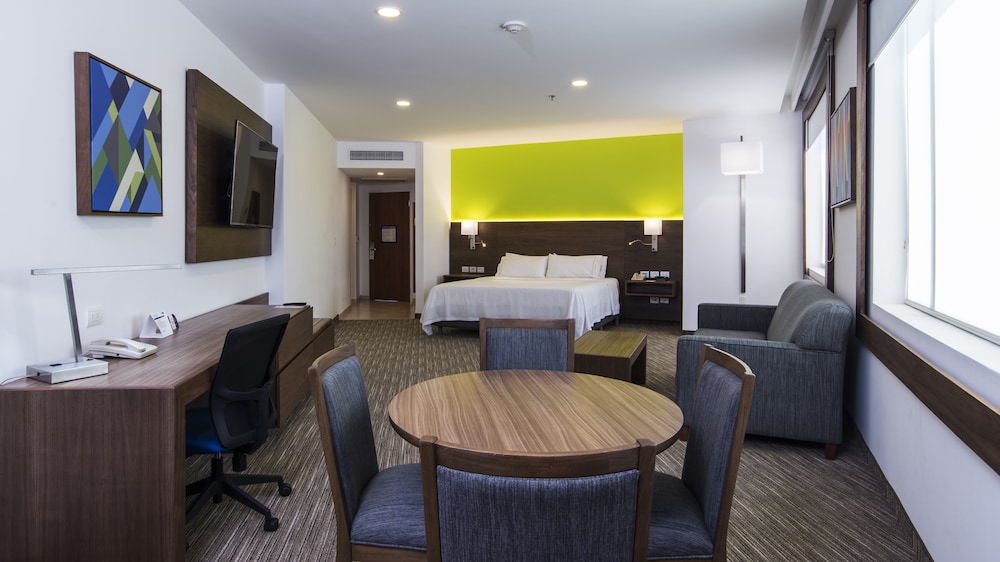 Holiday Inn Express Puebla 49/61