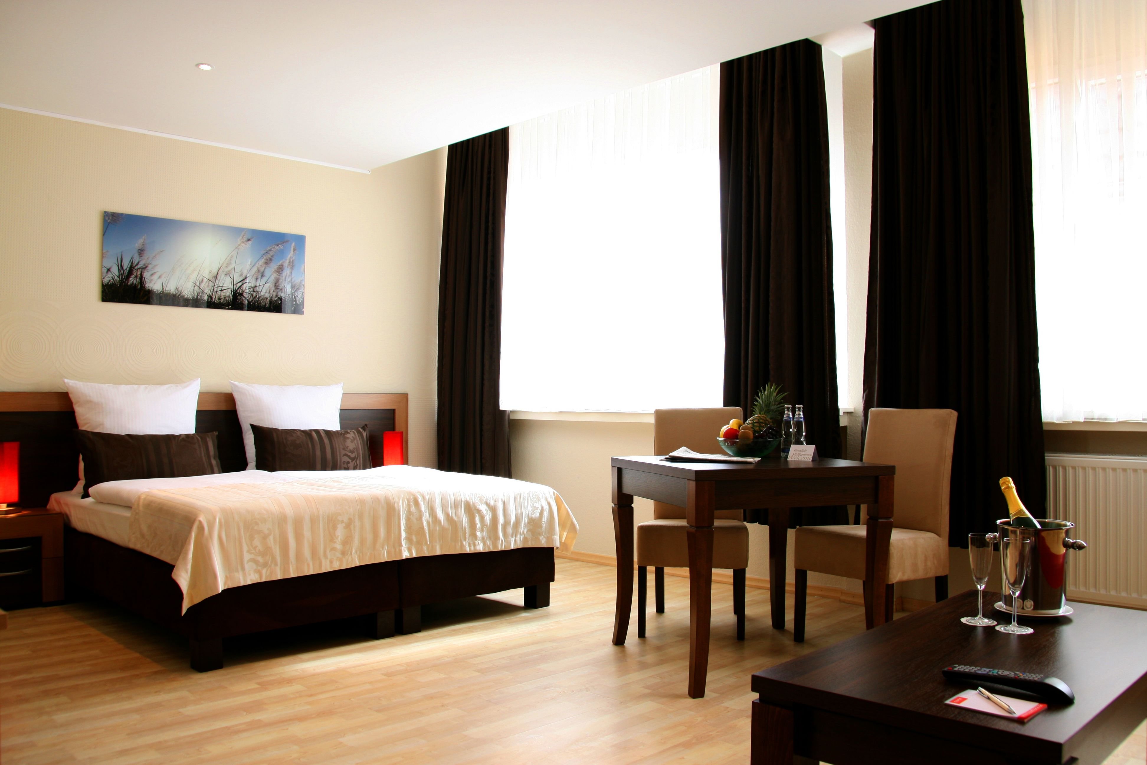 home Hotel 5/40