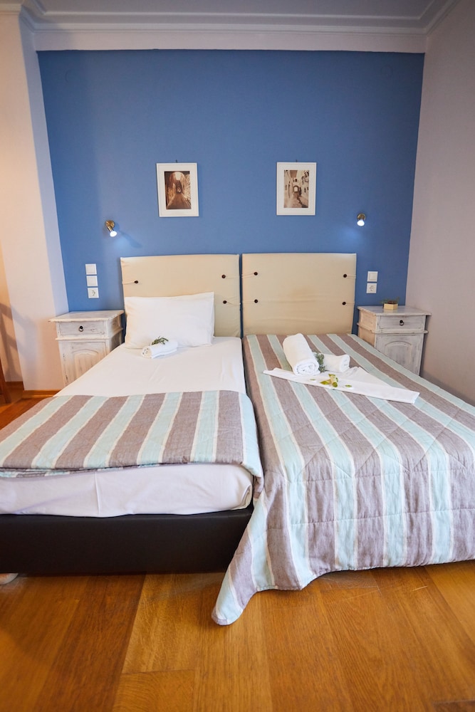Zorbas Apartments 12/45