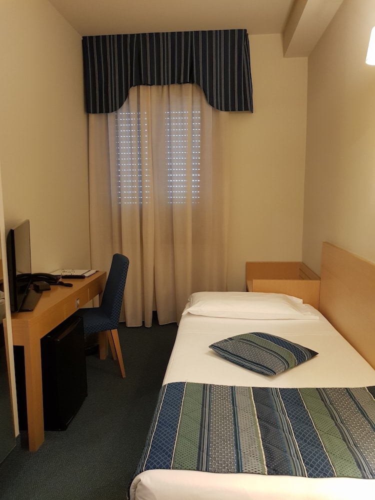 B&B HOTEL Mantova Cristallo 20/48