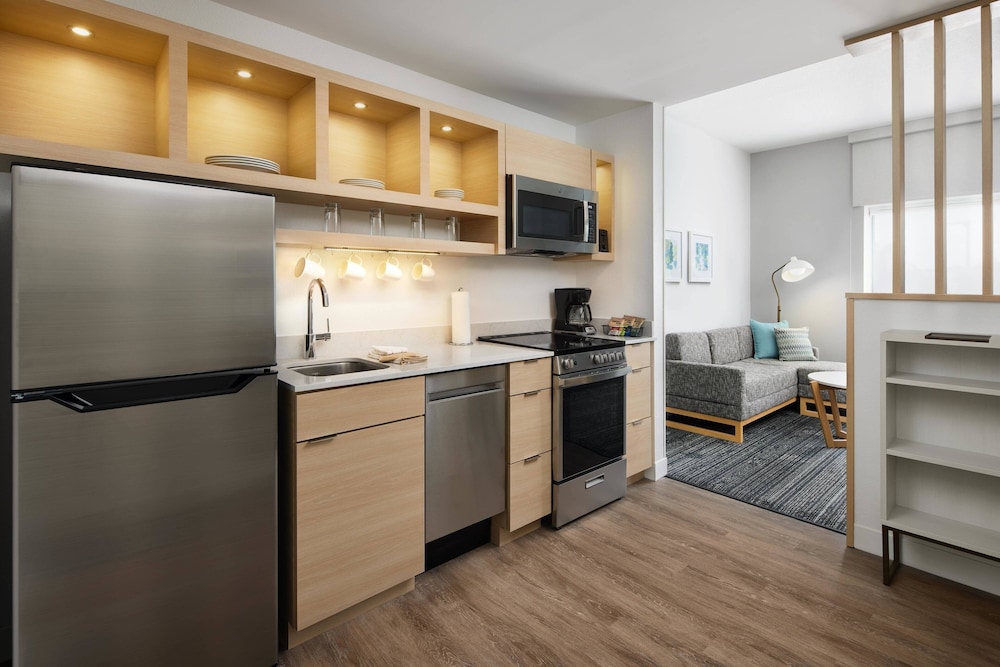 TownePlace Suites by Marriott Plant City 6/48