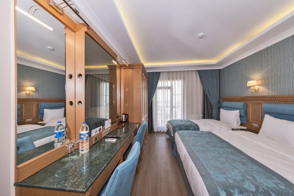 Magnaura House Hotel 29/53
