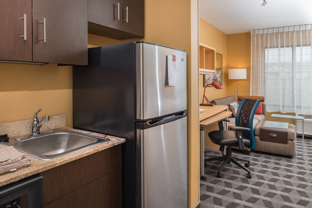 TownePlace Suites by Marriott New Hartford 42/48