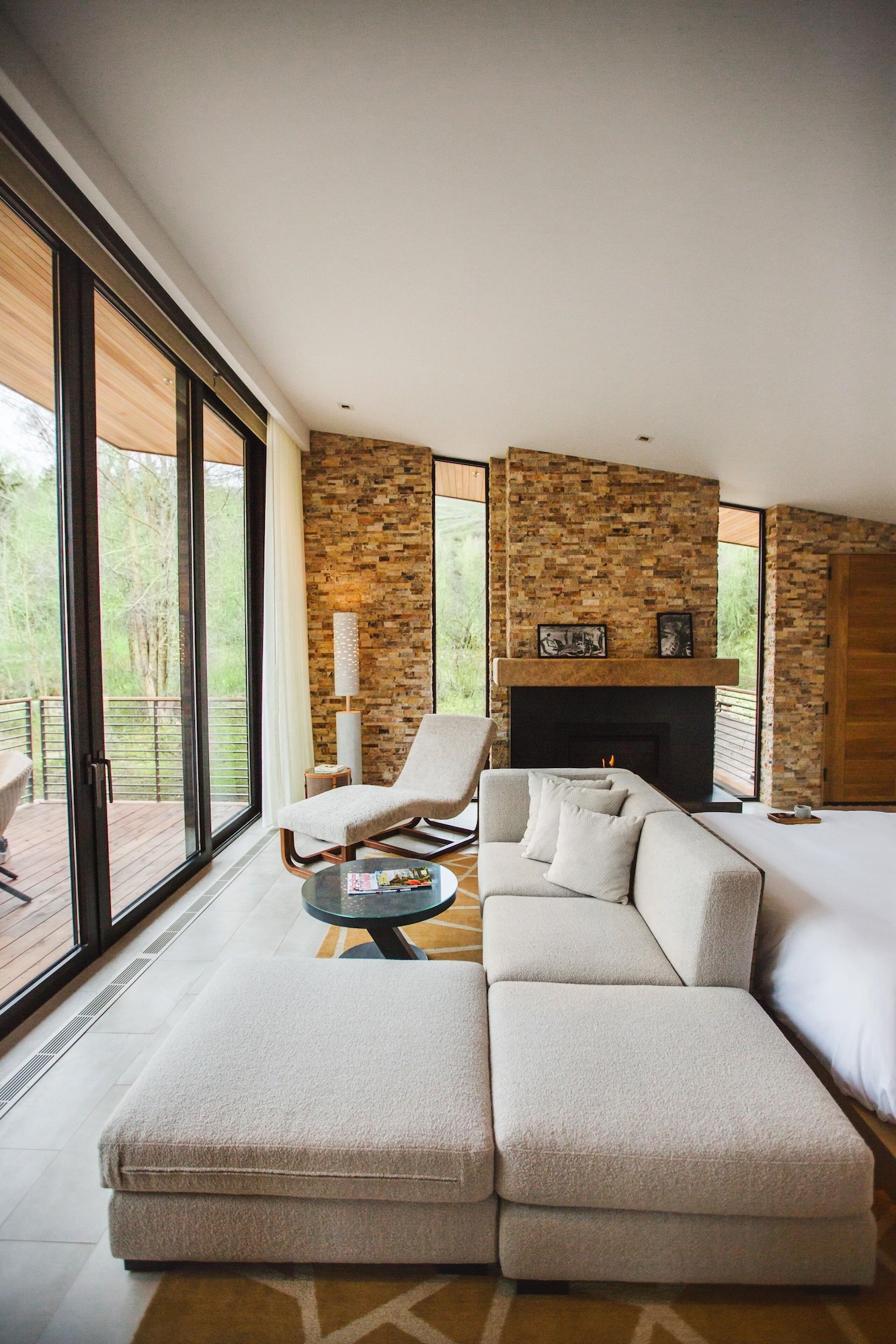 Creek House, King Bed
