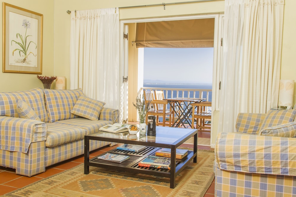 Albatross Guest House 49/68