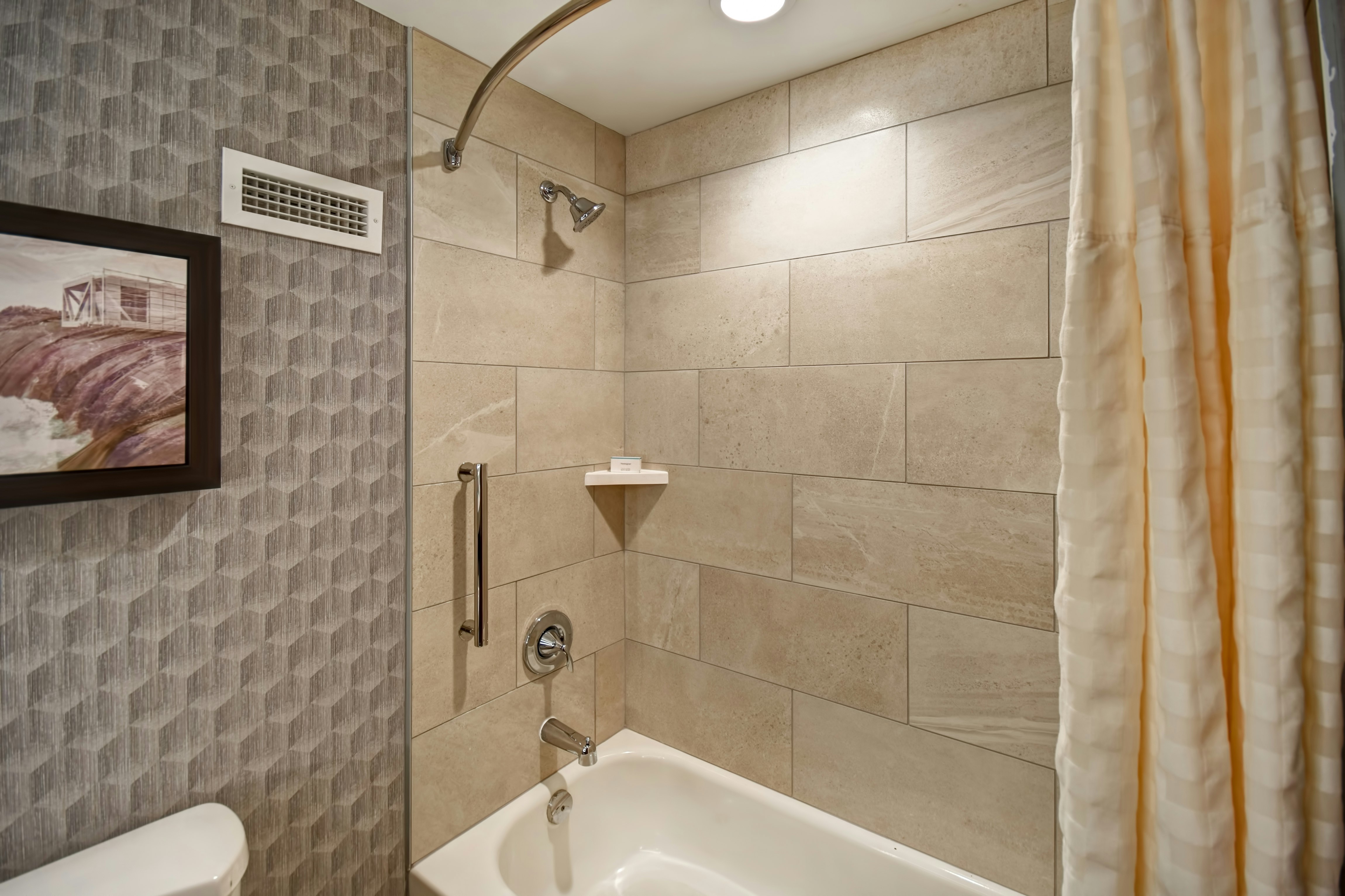 جناح بريميوم ركني بسريرين كوين، Embassy Suites Little Rock 3/3
