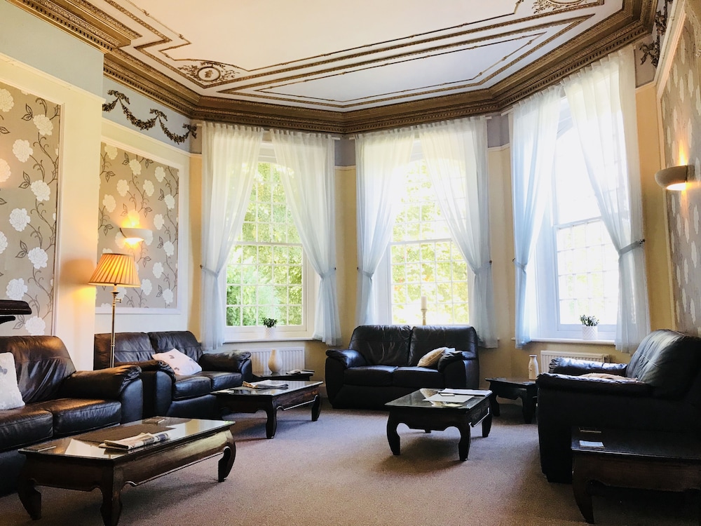 Luccombe Manor Country House Hotel 70/96
