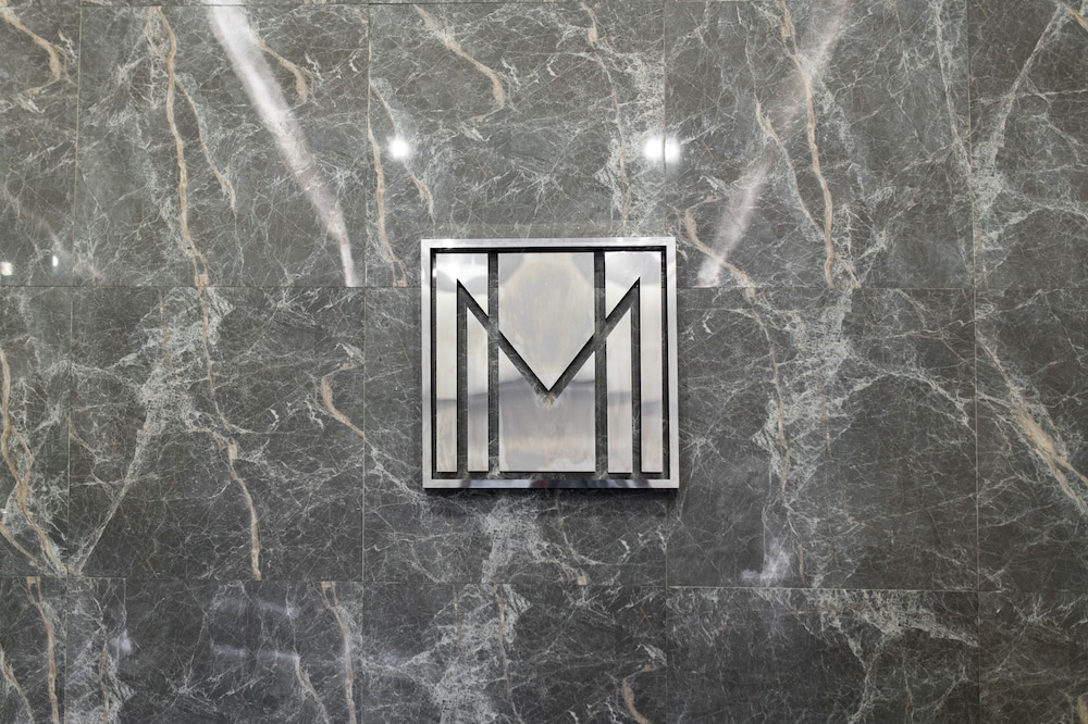 Metro Hotel 20/26