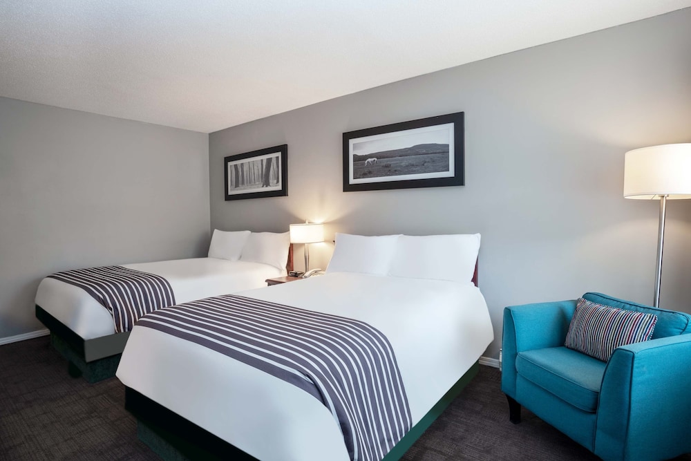 Sandman Inn Cache Creek 16/34