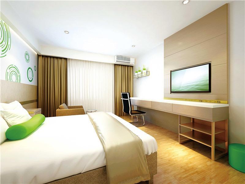GreenTree Inn Express Yingtan Yujiang Railway Station 6/21