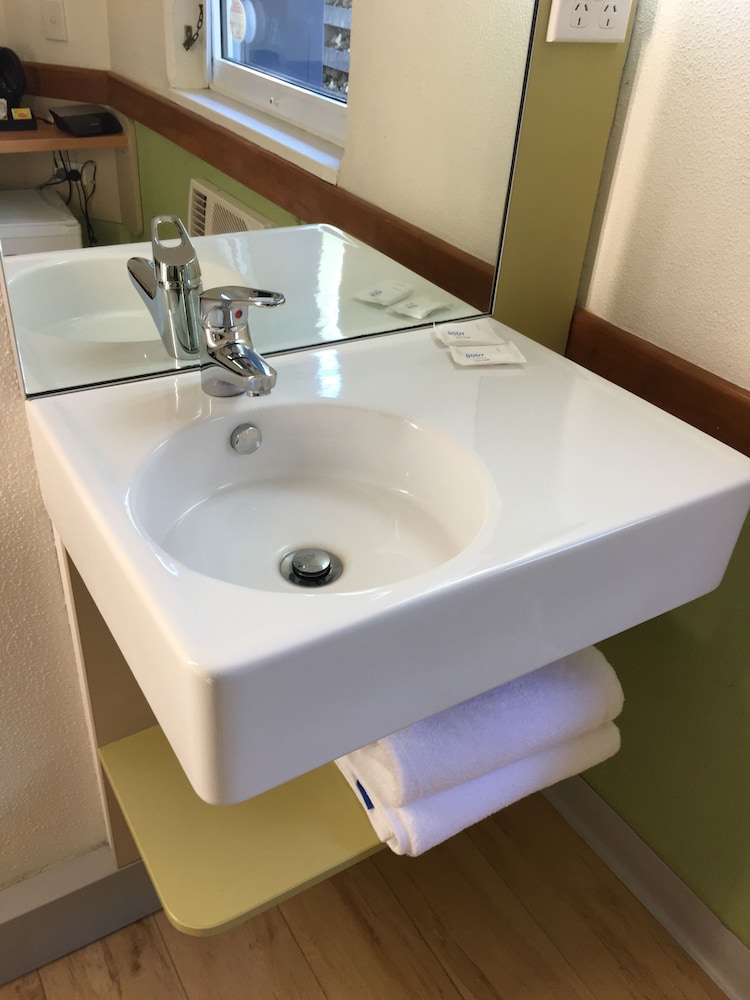 ibis budget Campbelltown 57/57