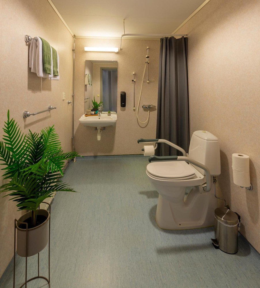 Hamar Hostel Vikingskipet / Vikingskipet Apartments 48/49
