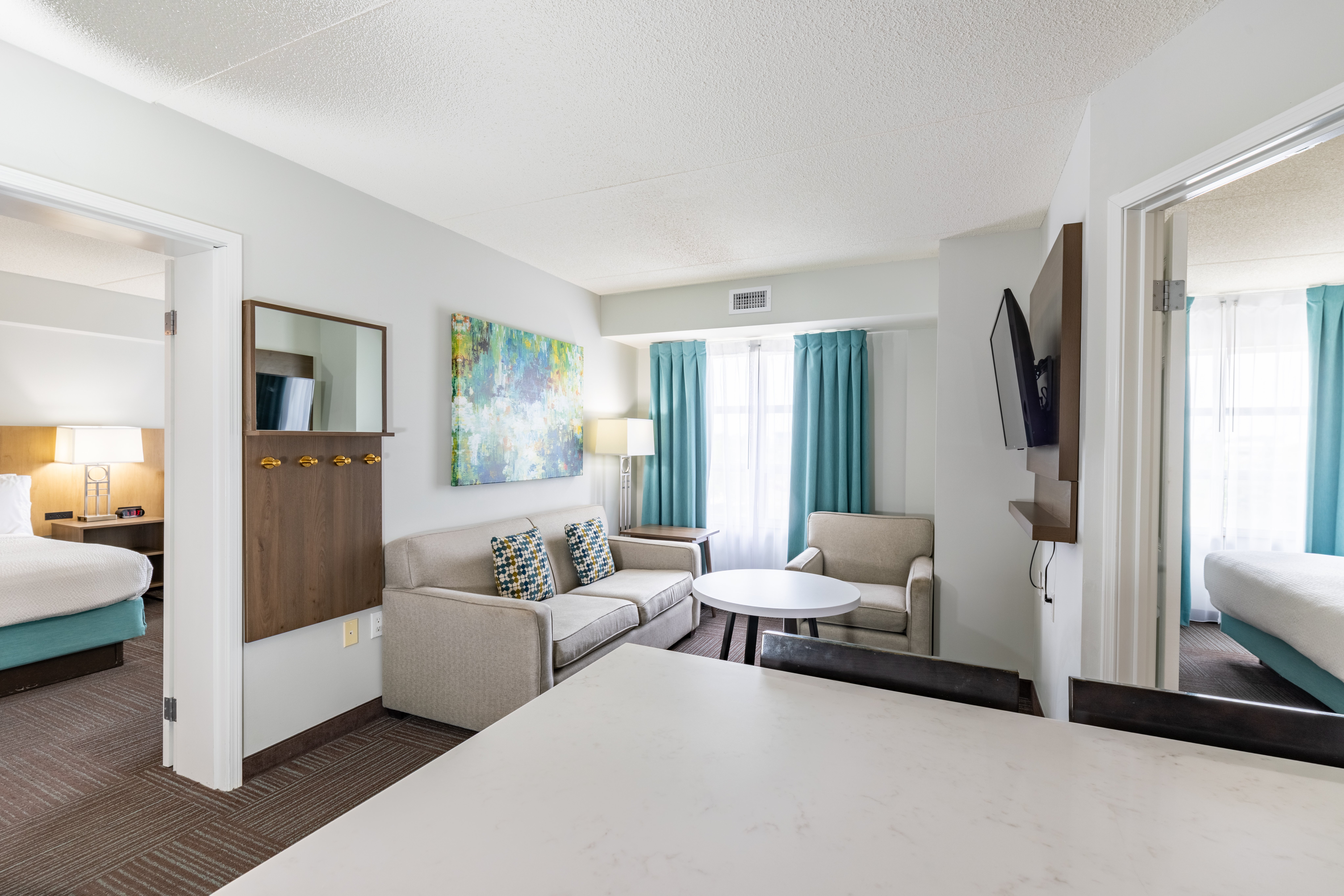 STAYBRIDGE SUITES GUELPH 28/78