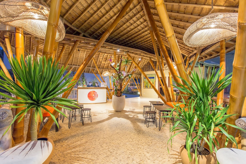 Pearl Sunset Resort 12/65
