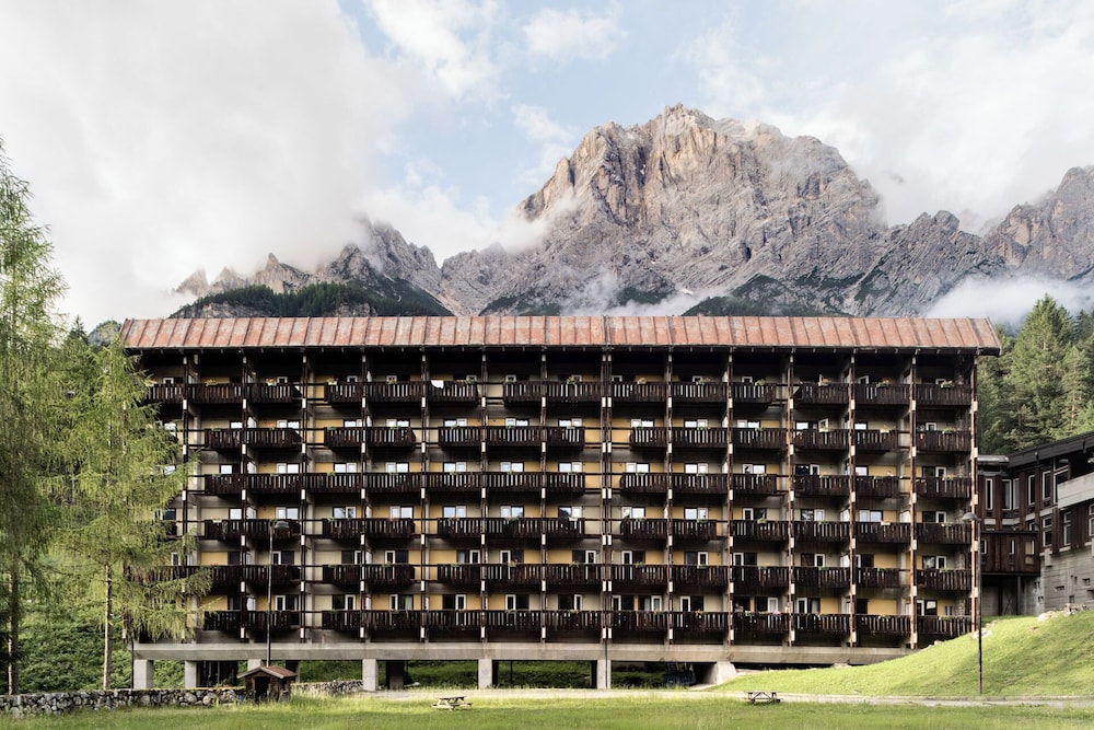 Boite Hotel 1/50