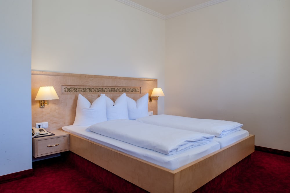 STANDARD, DOUBLE BED