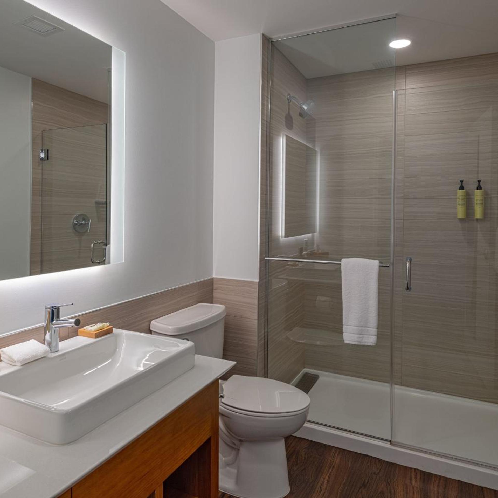 غرفة قياسية بسرير كينج، Element by Marriott Colorado Springs Downtown 2/5