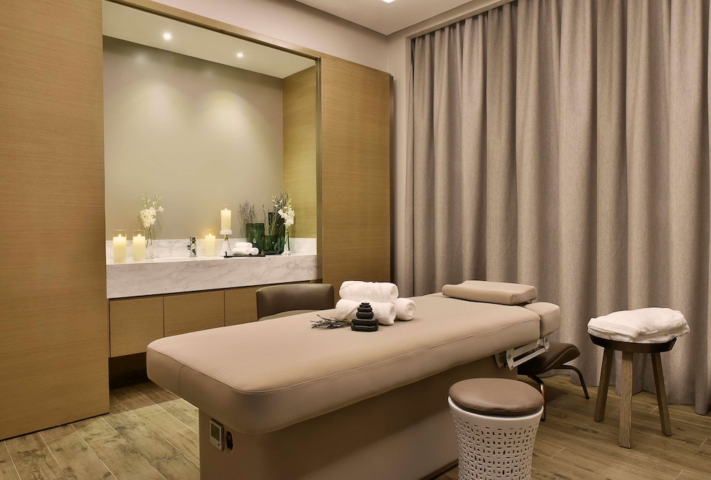 Hilton Bahrain 29/60