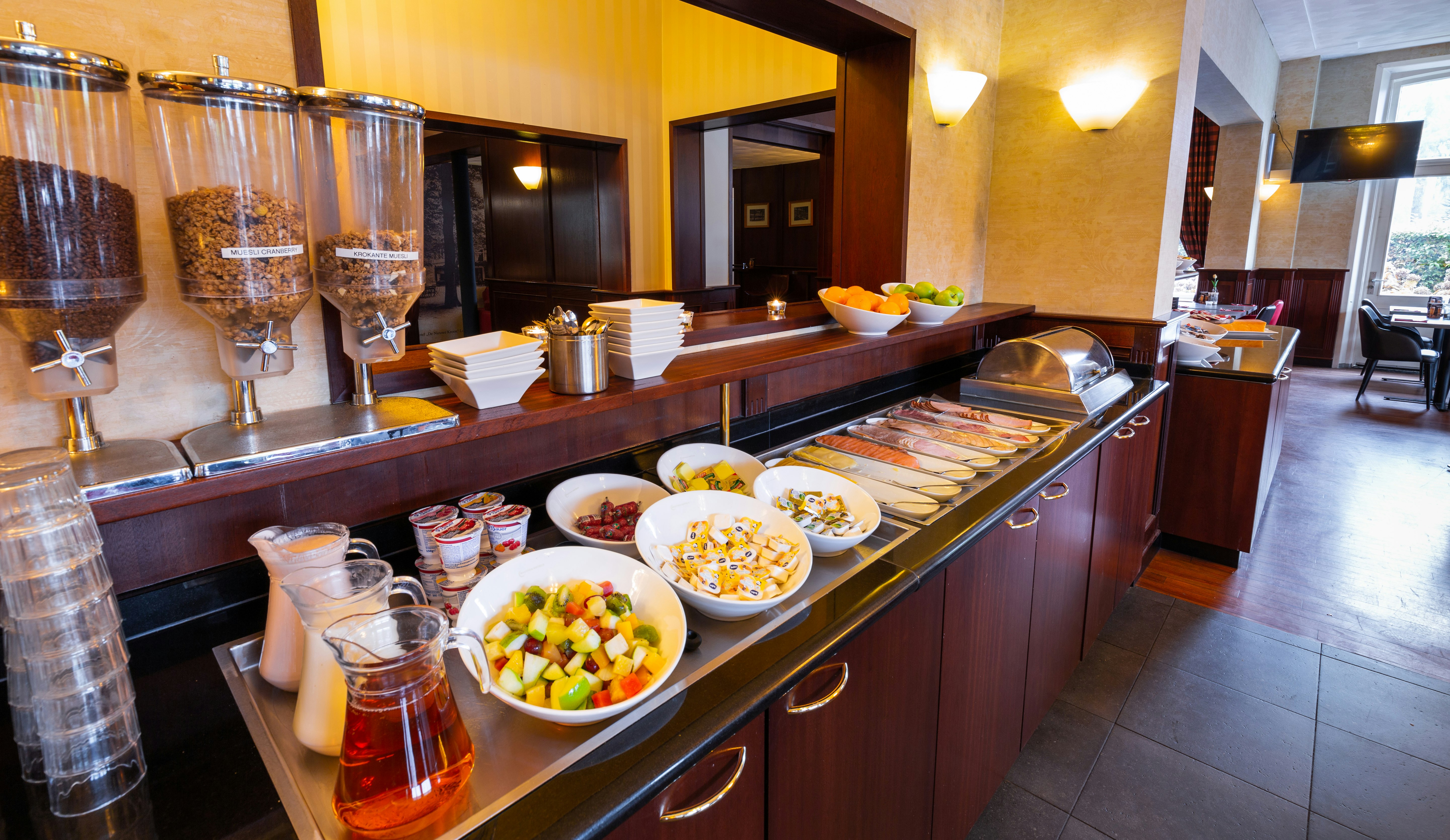 Bastion Hotel Apeldoorn Het Loo 12/25