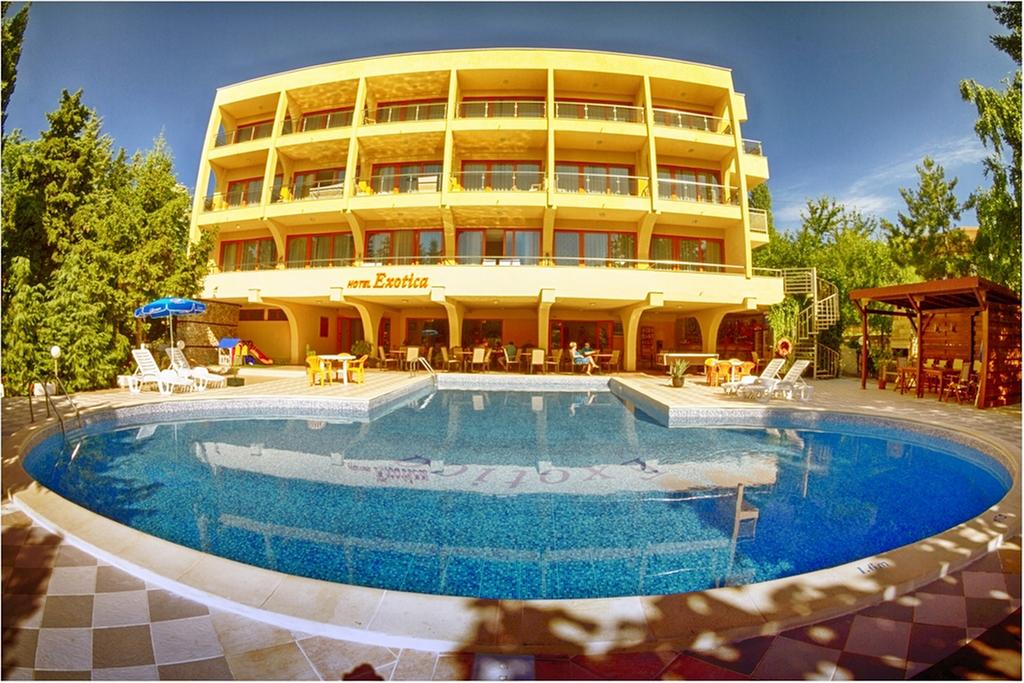 Hotel Exotica 3/22