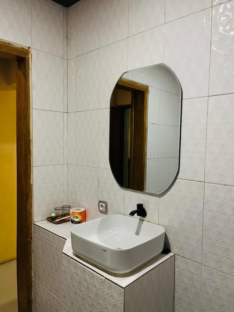 Cemara Indah Hotel 46/50