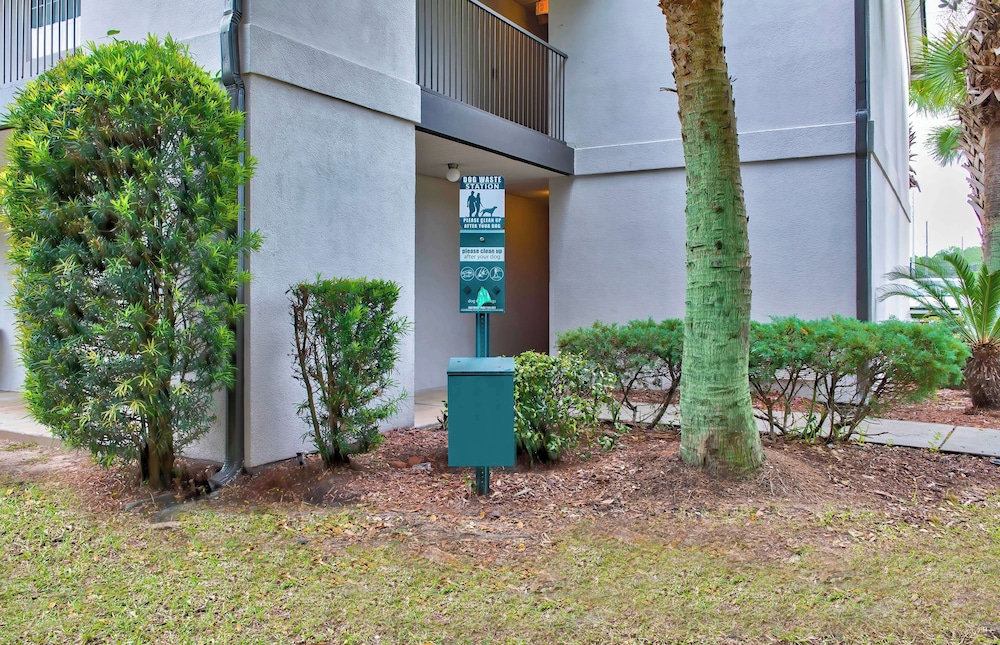 Studio 6 Extended Stay - Pascagoula, MS 38/42