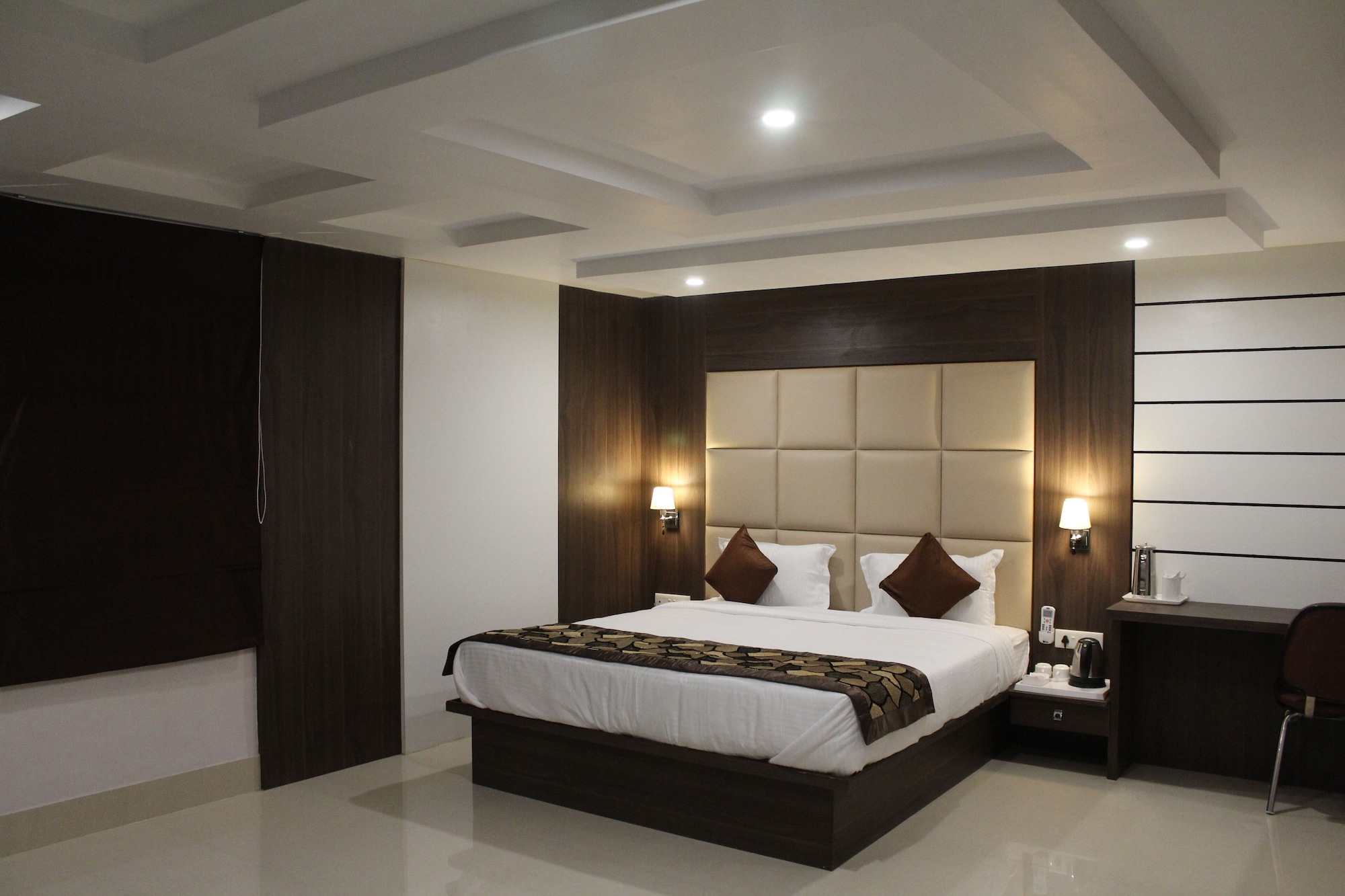 PRESIDENTIAL, SUITE, CITY VIEW, EXECUTIVE LEVEL