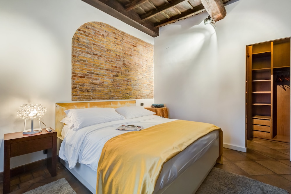 Luxury Trastevere 18/65