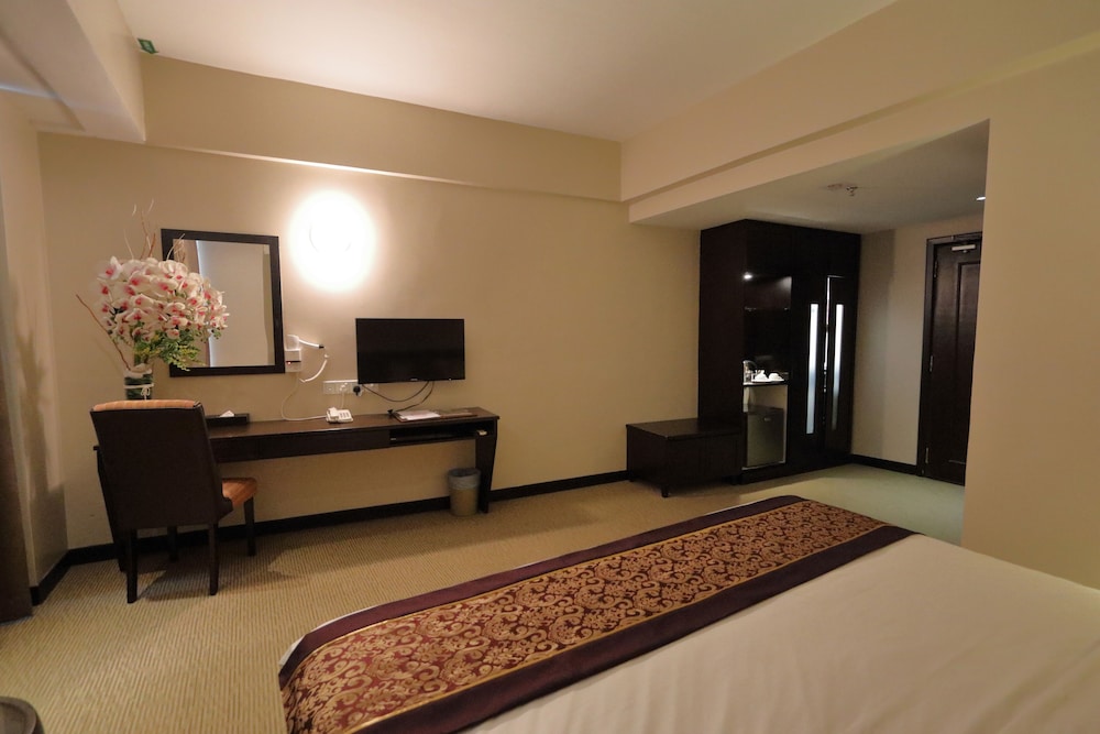 The Guest Hotel Spa 8/69