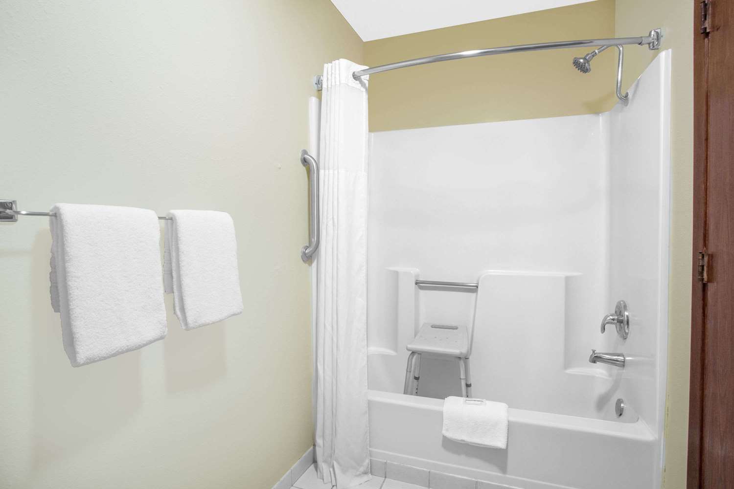 Days Inn by Wyndham North Platte 17/17