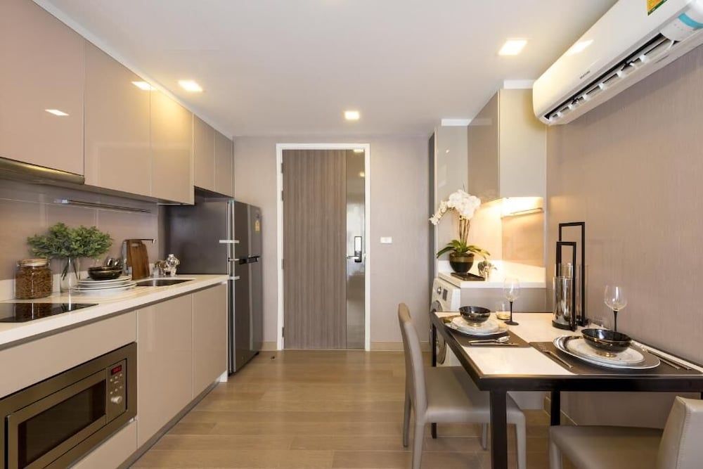 Dazzle Residence 32/47