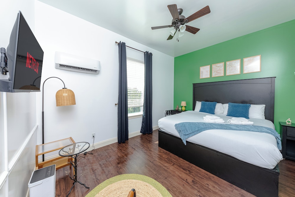 30 A Suites 27/79