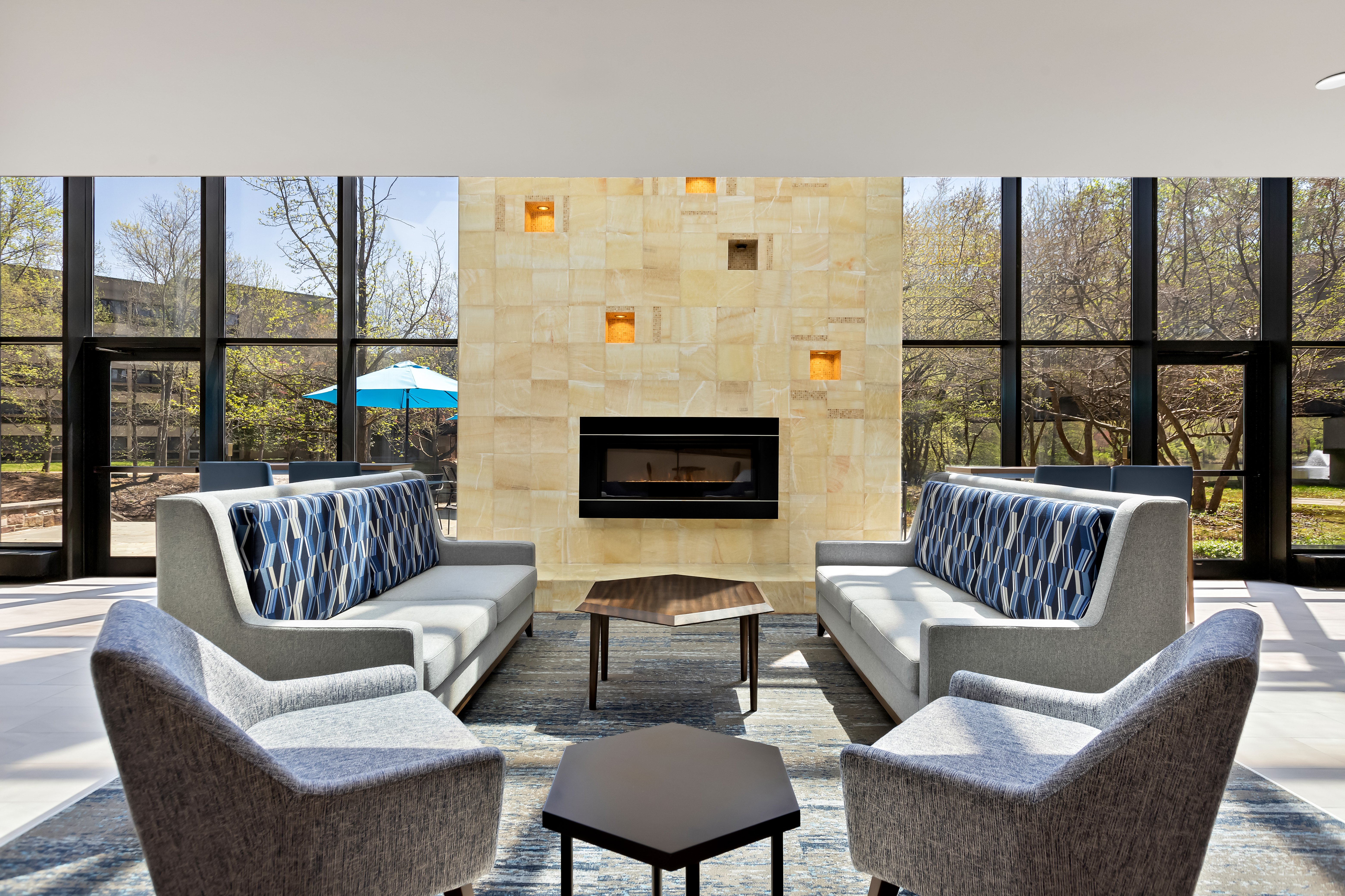 HOLIDAY INN EXPRESS PRINCETON SOUTHEAST 35/69