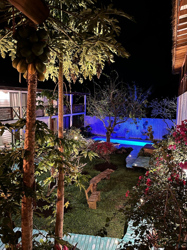 Hare Nua Hotel Boutique 36/71