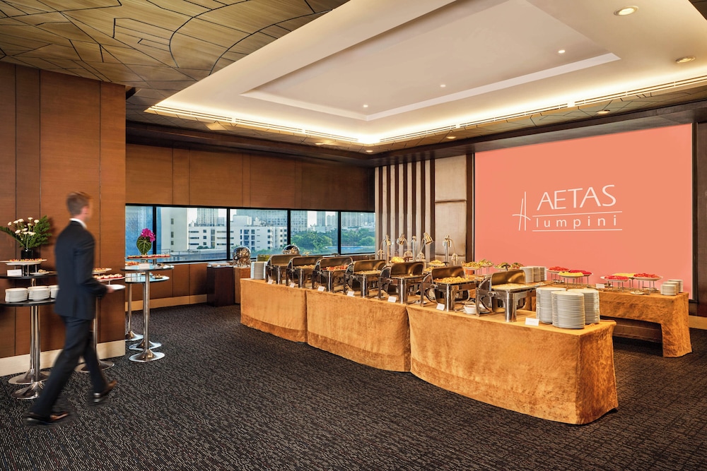 Aetas Lumpini Hotel 40/50