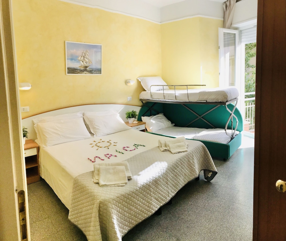 Hotel Naica 16/42