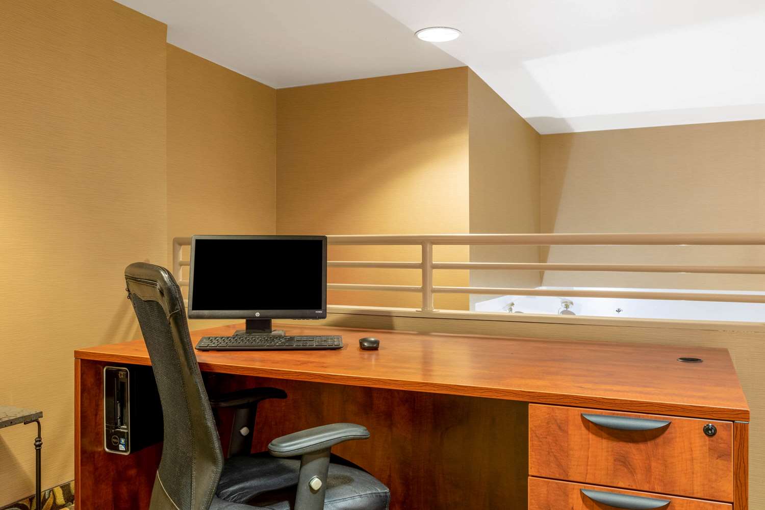 Days Inn by Wyndham Eagan Minnesota Near Mall of America 19/26