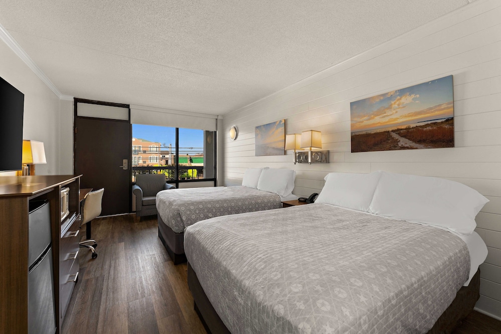 Atlantic Oceanside Dewey Beach Resort 14/50