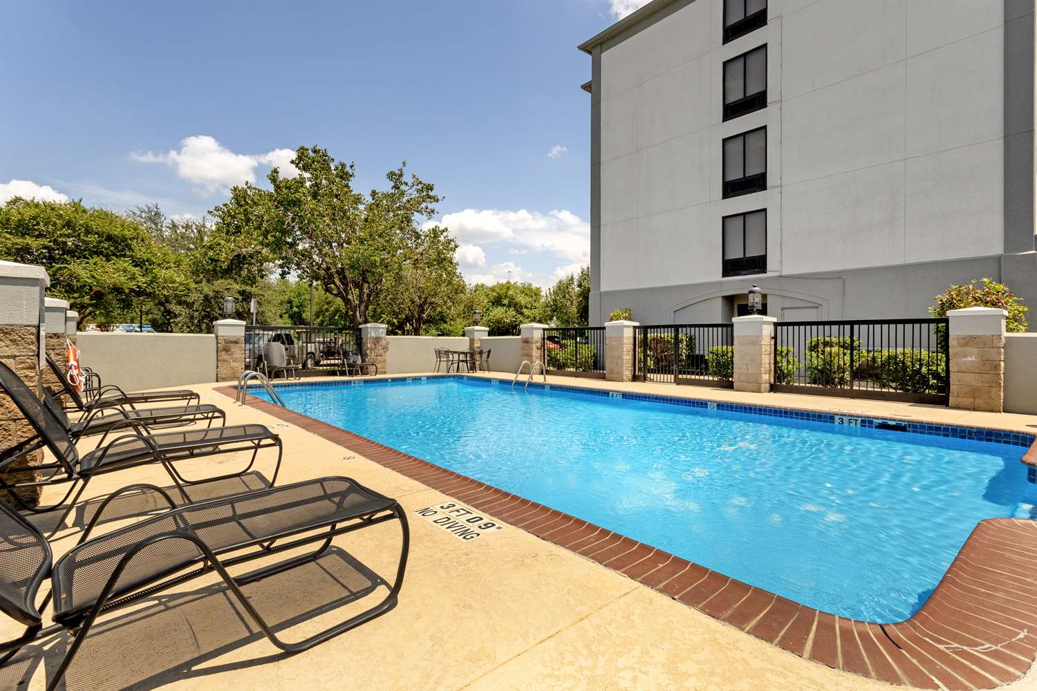 Best Western Plus Sugar Land-Stafford 9/9