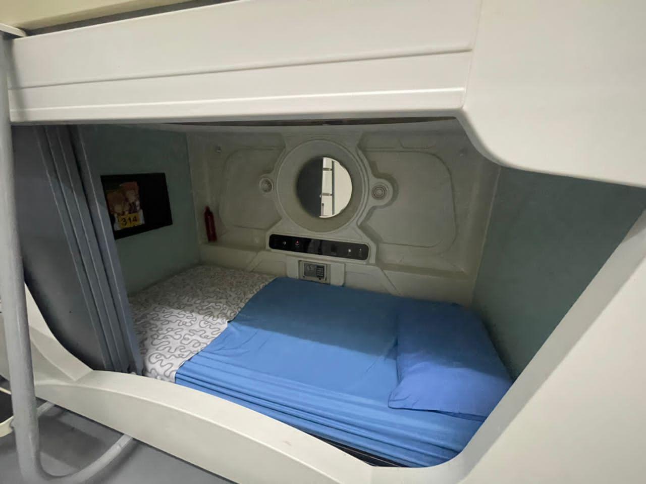 Capsule Bed In Mixed Dorm