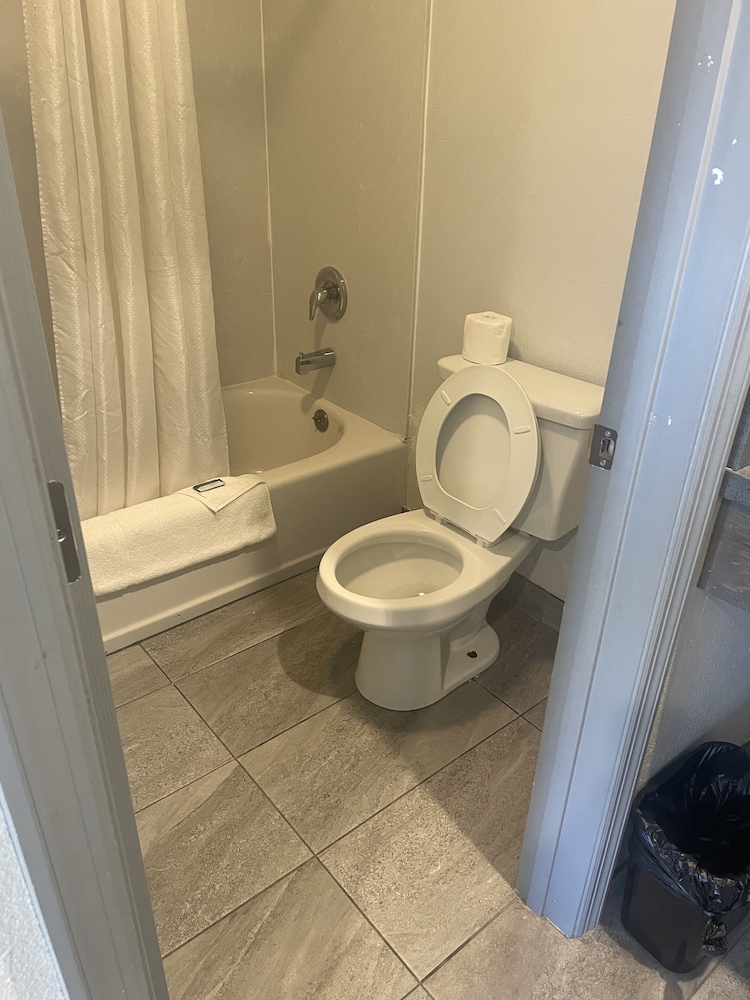 Days Inn By Wyndham Bakersfield Ca 52/55