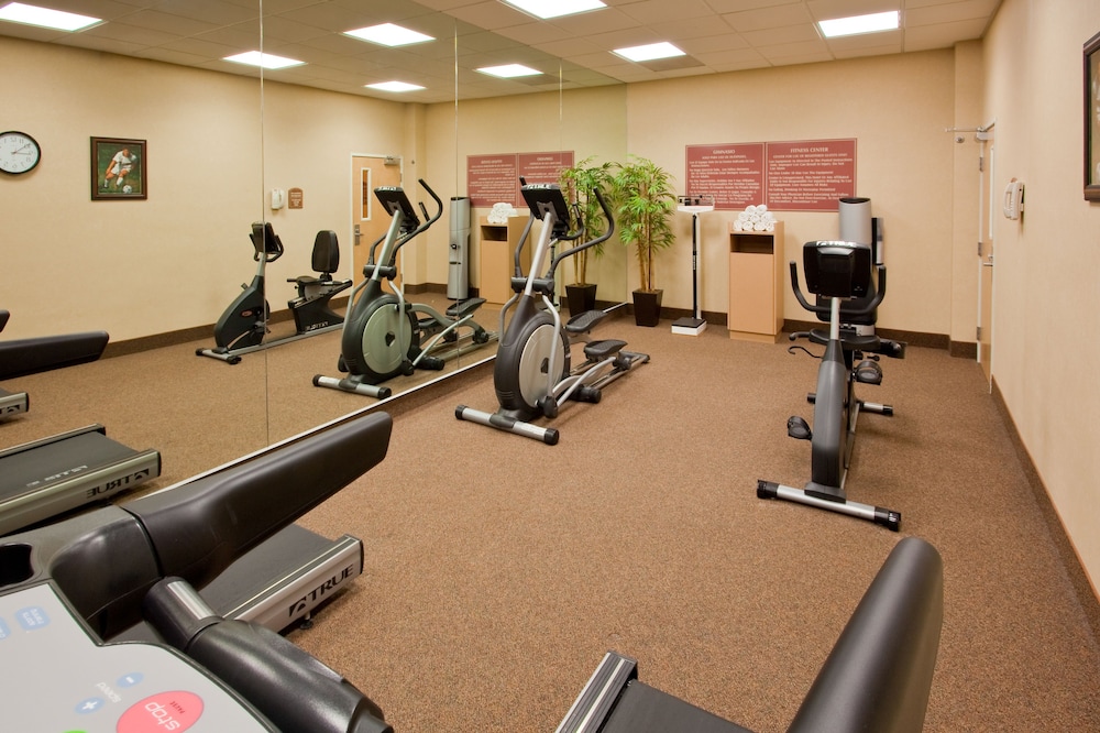 Holiday Inn Express Saltillo Zona Aeropuerto 29/40