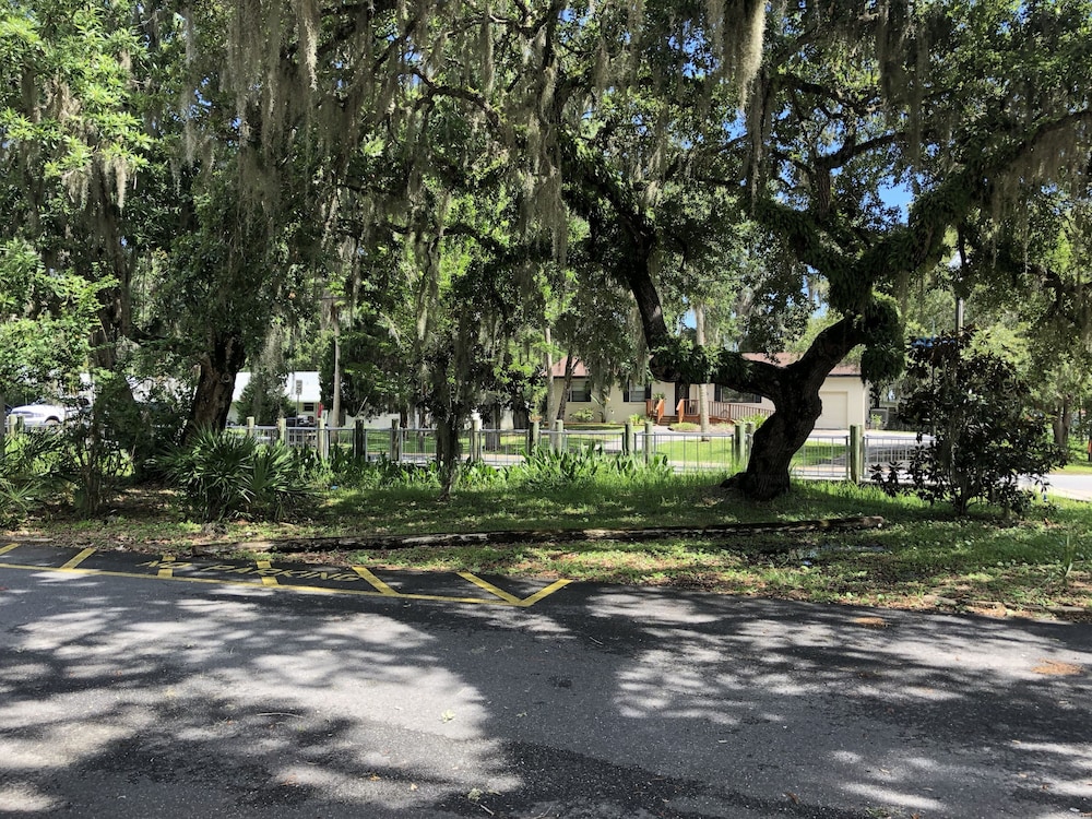 Retreat at Crystal Manatee 63/65