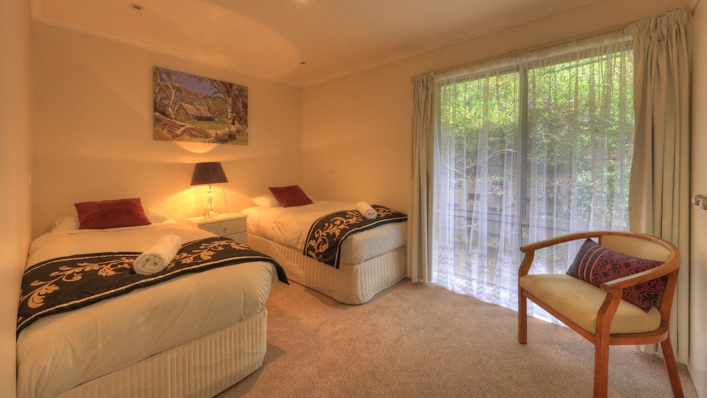 CHESTNUT TREE HOLIDAY APARTMENTS 9/50