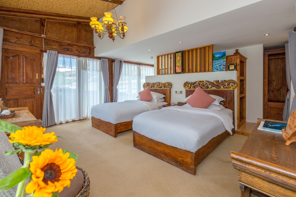 E-Outfitting Boutique Hotel Shangri-La 21/66