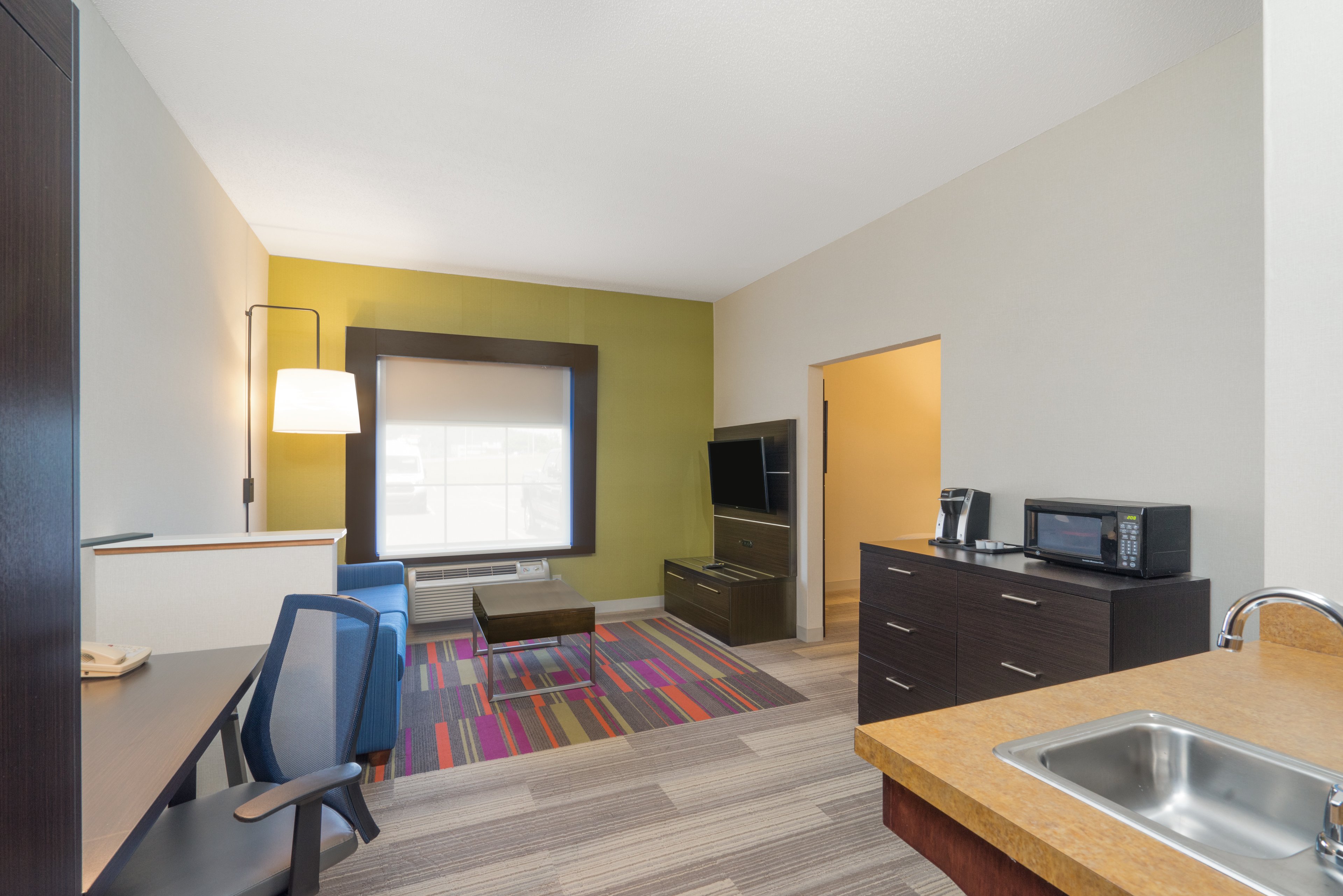 Holiday Inn Express Bloomsburg 64/74