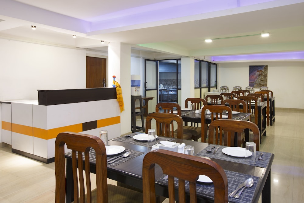 restaurant cafeteria